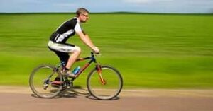Biking fartsopplevelse utfordrende sykkelsetet bilde 1
